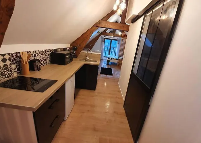 Hyper Centre Apartman *